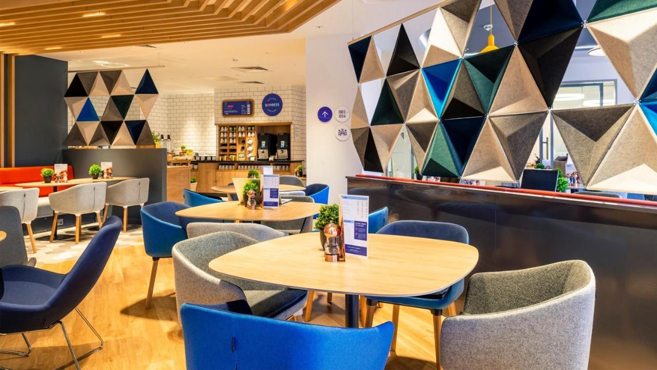 Holiday Inn Express - Barrow-In-Furness & South Lakes By Ihg Экстерьер фото